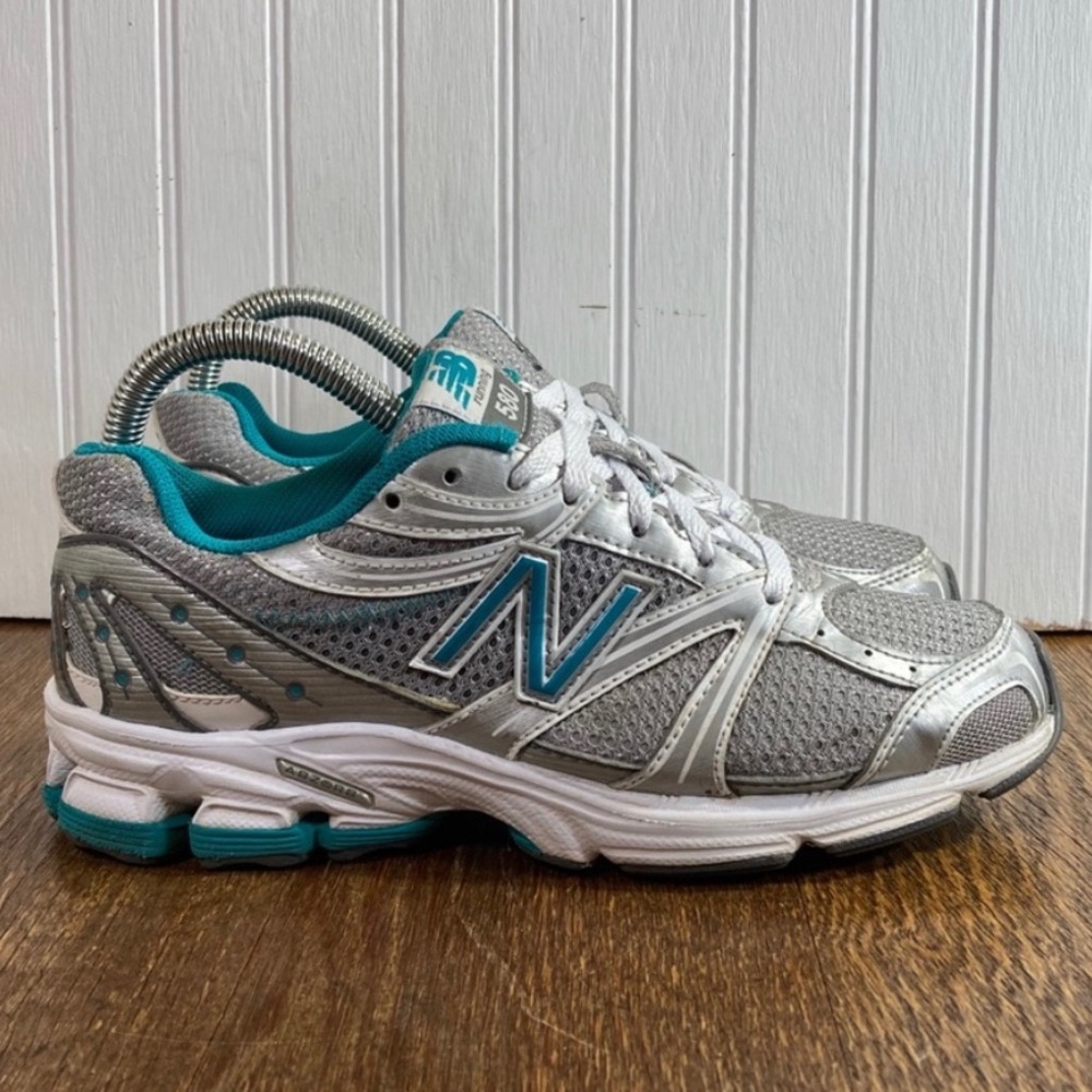 New balance 580 running sneaker